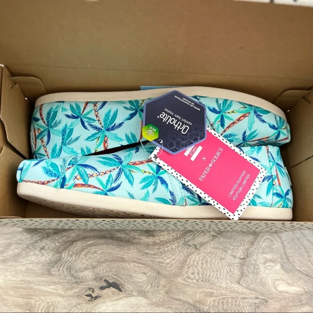 NIB Toms Alpargata Loafer Flats Soft Blue Paper Source Palm Trees Print 8